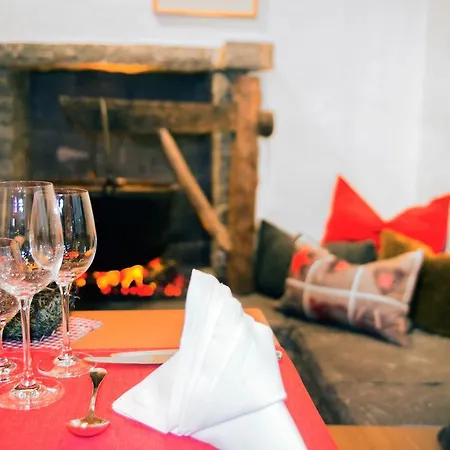 아파트 페리엔보눙 히르쉔 *