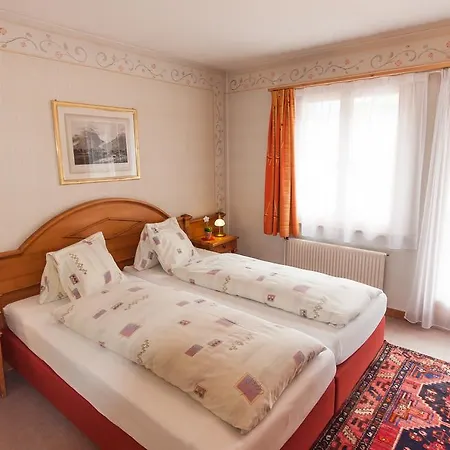 페리엔보눙 히르쉔 그린델발트