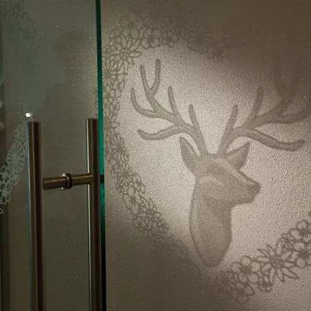 페리엔보눙 히르쉔 아파트 *